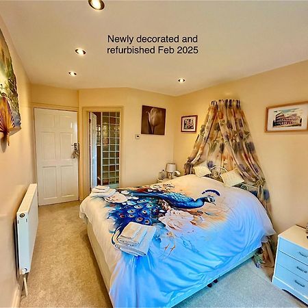 Willow Ridge - A Large Country House With 3 Rental Rooms Clutton Bagian luar foto