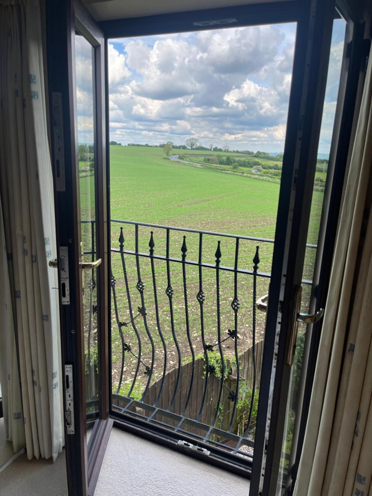 Willow Ridge - A Large Country House With 3 Rental Rooms Clutton Bagian luar foto